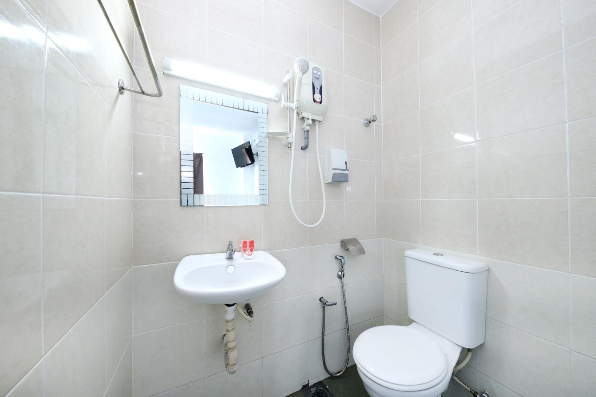 OYO 502 Midah Inn Puchong Exterior foto